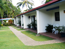 Sunlover Lodge Holiday Units and Cabins - Accommodation Daintree